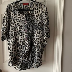 AKIRA Leopard print blouse . Very good condition. No rips or stains.